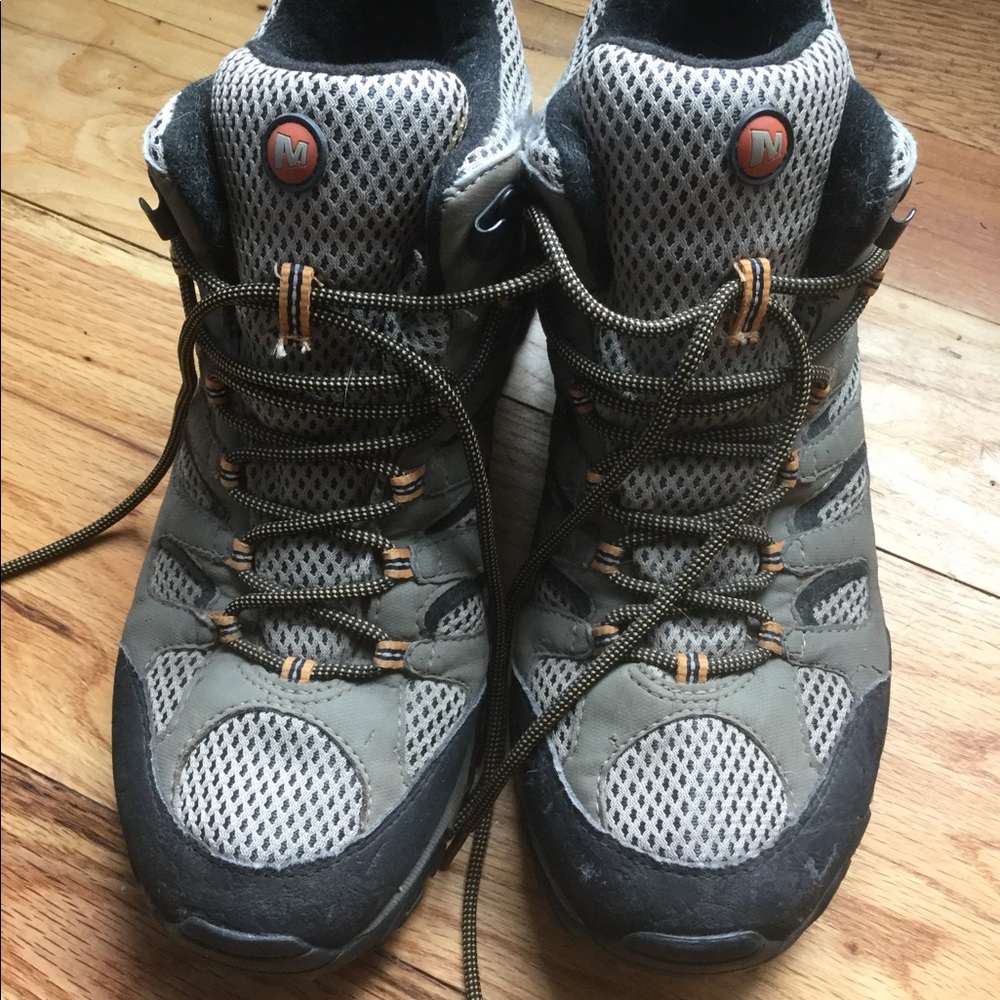 Air cushioned Gortex Merrell hiking shoes